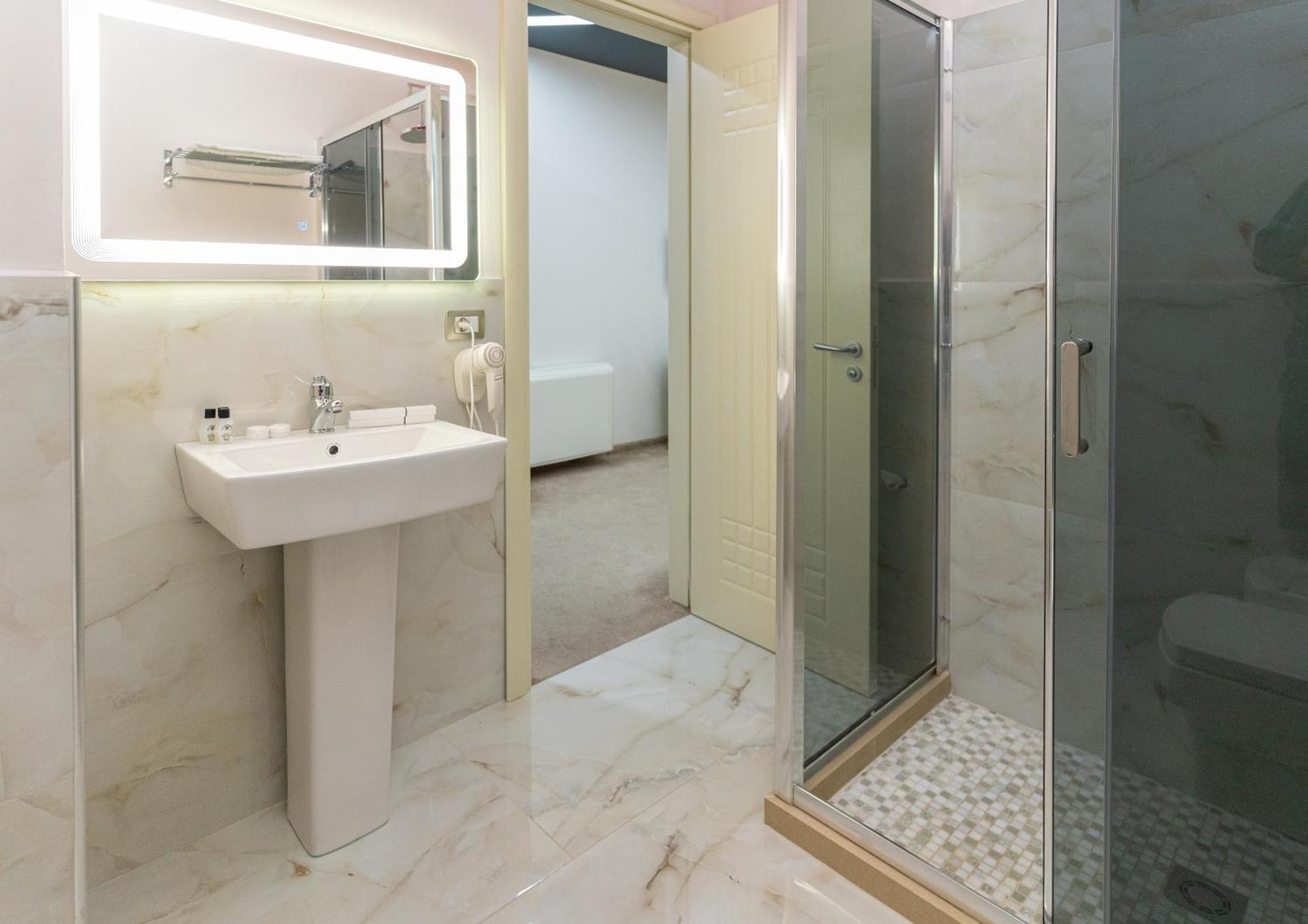 Alko Hotel شكودر المظهر الخارجي الصورة